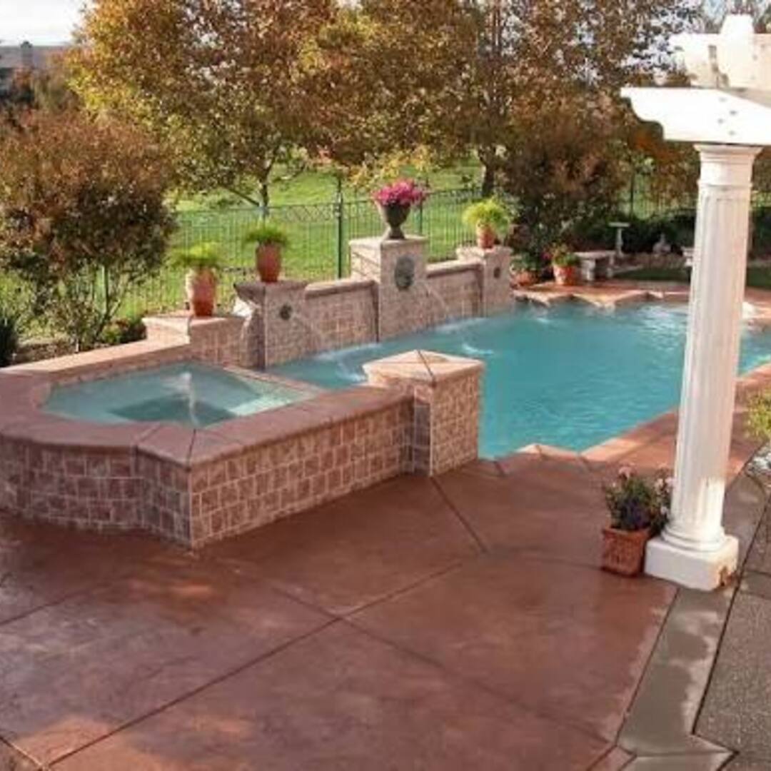 Decorative concrete pool deck