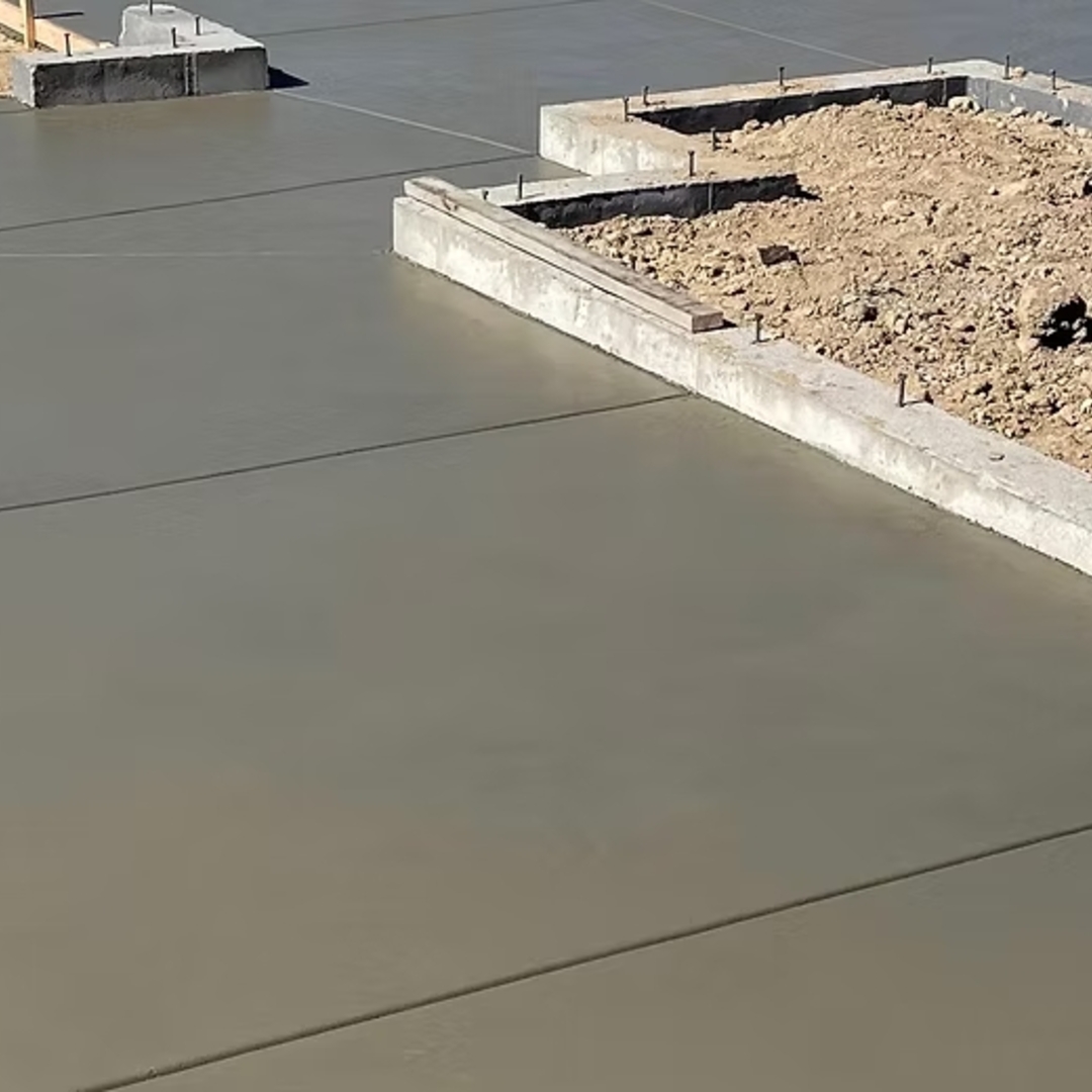 Freshly poured commercial concrete slab